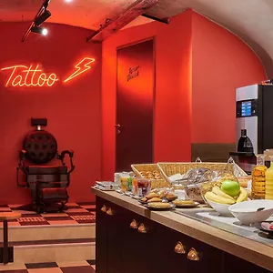 Hotel Ibis Styles Gare De L'est Magenta
