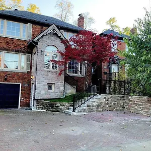 The Leaside Garden Gasthof Toronto