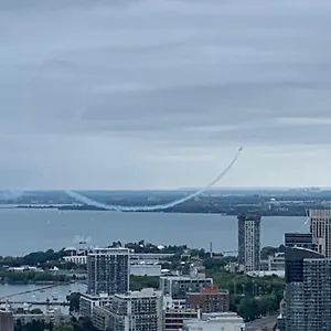 Magnificient View Next Cn Tower/rogers/union/mtcc Canada