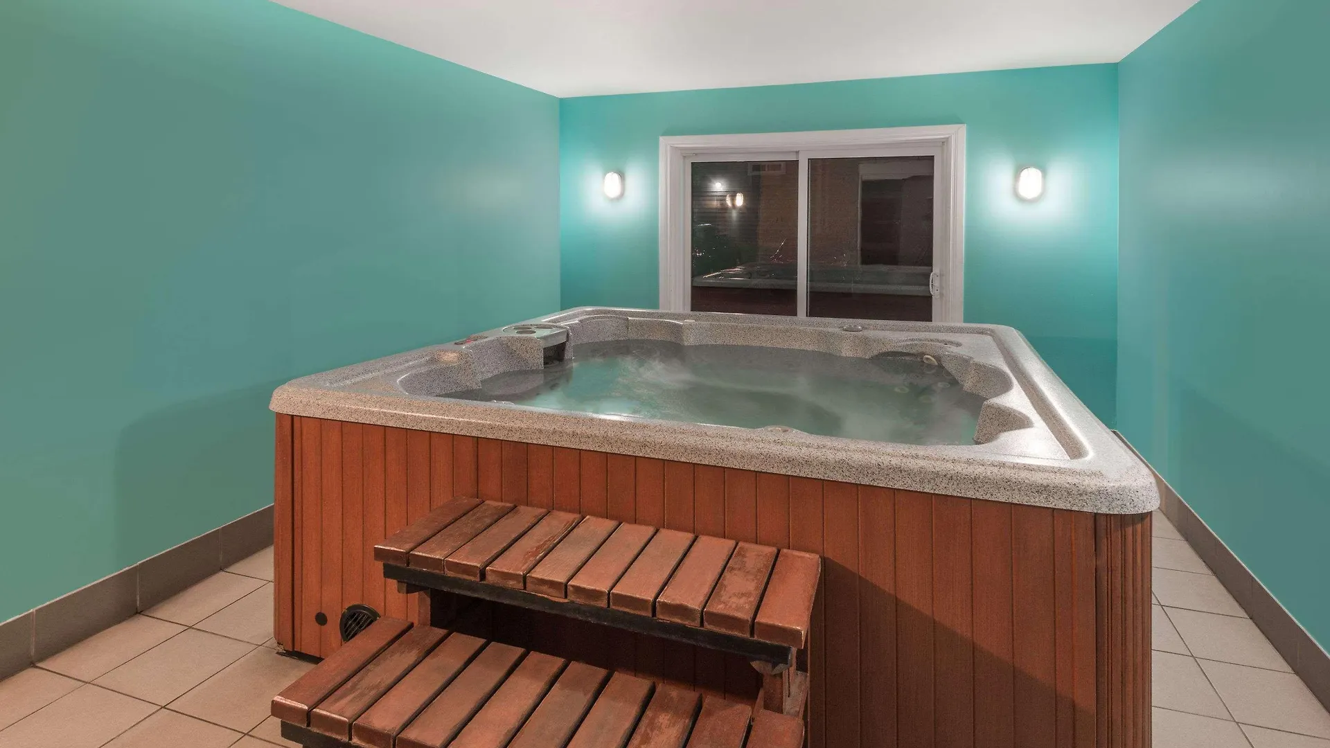 Hotel Clarion Pointe Quebec Airport